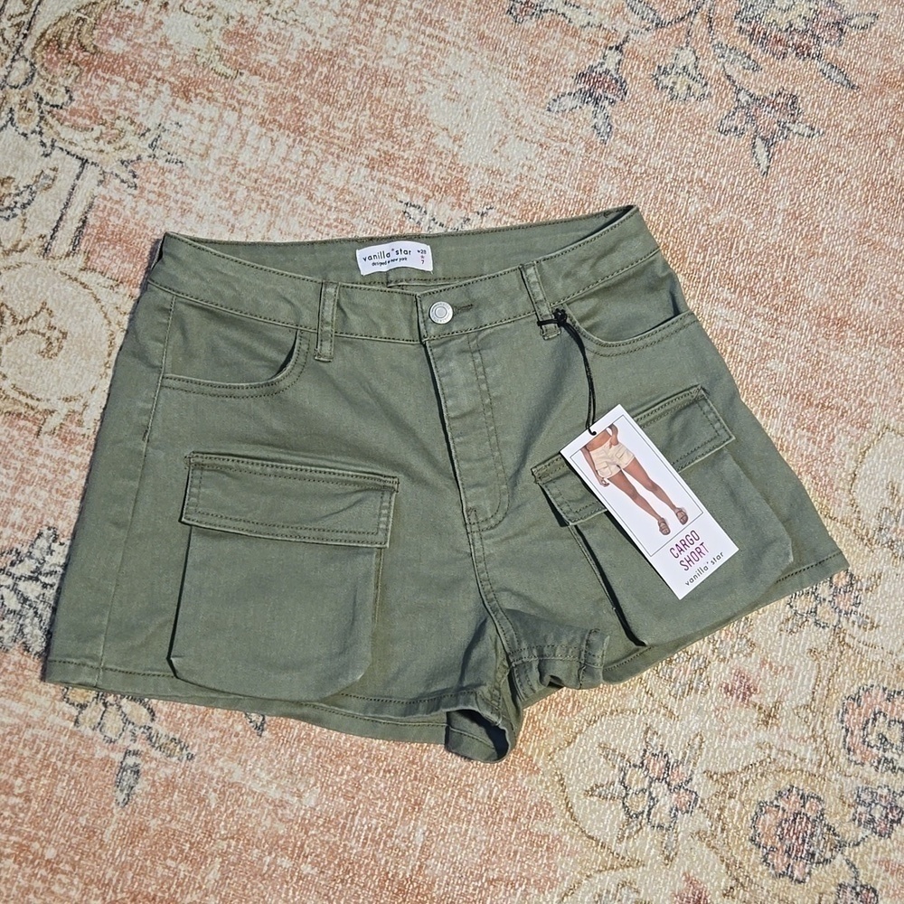 Vanilla Star Olive Green Zip Cargo Shorts 2.5" Inseam - Size 7 Junior